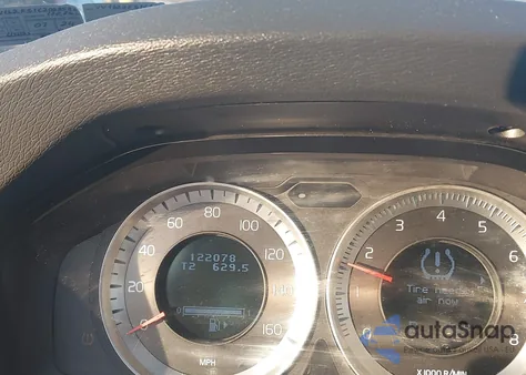 2012 Volvo S60 T5 z USA, uszkodzony, nr VIN YV1622FS1C2038588